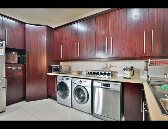 4 BEDROOM HOUSE FOR SALE IN GLENVISTA